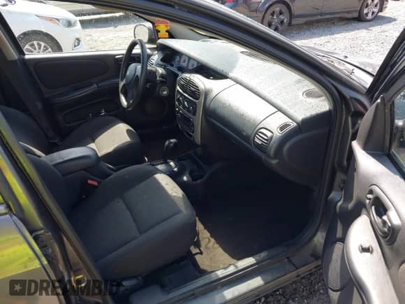 2004 Dodge Neon SXT z VIN 1B3ES56C14D608706, wystawiony jako IAAI lot #42295785 z przebiegiem 173 035 mil mil oraz . Historia ofert i sprzedaży dostępna na DreamBid. Obrazek 5.