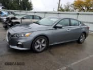 ✅ 2019 Nissan Altima SV • VIN: 1N4BL4DV2KC118958 • Лот: 90511615. Опубликован ранее на Copart с пробегом 62 930 миль. Бесплатный доступ к архиву аукционных продаж из США и подробный отчёт об истории автомобиля на DreamBid. Изображение 1.