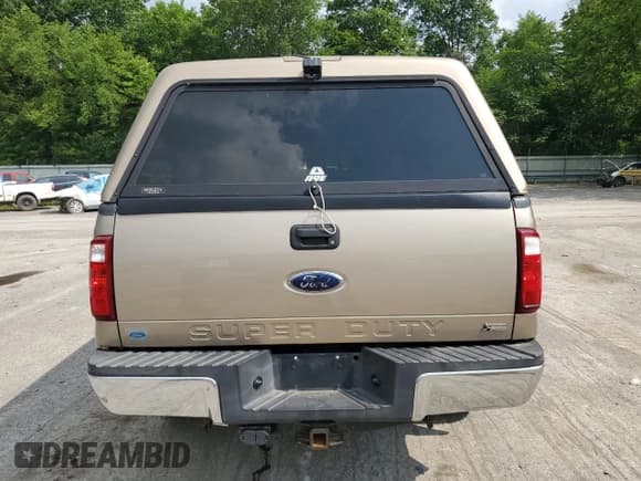 ✅ 2011 Ford F-250 XL • VIN: 1FT7X2B69BEB79331 • Lot: 64629855. Wystawiony na Copart z przebiegiem Nie podano. Bezpłatny archiwum sprzedaży aukcyjnych z USA i szczegółowy raport historii pojazdu na DreamBid. Zdjęcie 6.