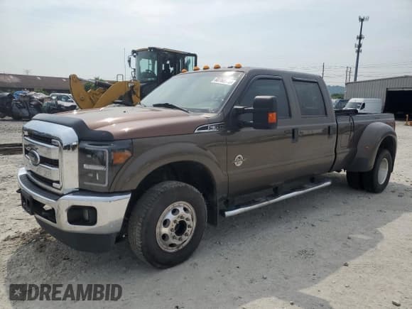 ✅ 2015 Ford F-350 Lariat • VIN: 1FT8W3DT9FEC28775 • Lot: 60760975. Wystawiony na Copart z przebiegiem 398 459 mil. Bezpłatny archiwum sprzedaży aukcyjnych z USA i szczegółowy raport historii pojazdu na DreamBid. Zdjęcie 1.
