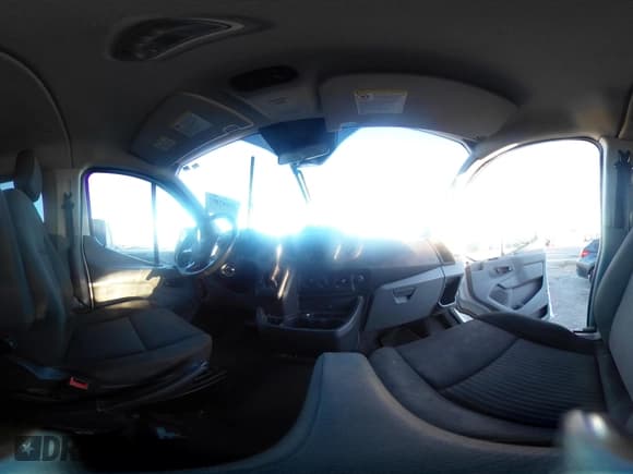 ✅ 2015 Ford Transit XL • VIN: 1FBZX2ZM3FKA76284 • Lot: 41047457. Wystawiony na IAAI z przebiegiem 191 400 mil. Bezpłatny archiwum sprzedaży aukcyjnych z USA i szczegółowy raport historii pojazdu na DreamBid. Zdjęcie 18.