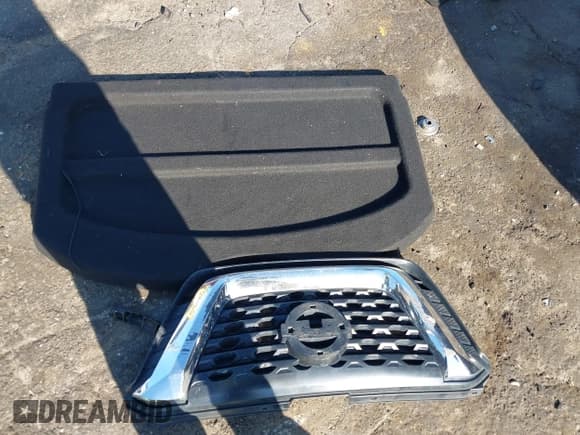 ✅ 2018 Nissan Kicks SV • VIN: 3N1CP5CU1JL525189 • Lot: 42844280. Wystawiony na IAAI z przebiegiem 90 000 mil. Bezpłatny archiwum sprzedaży aukcyjnych z USA i szczegółowy raport historii pojazdu na DreamBid. Zdjęcie 12.