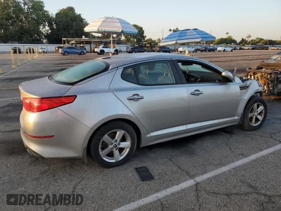 ✅ 2015 Kia Optima LX • VIN: 5XXGM4A77FG466005 • Lot: 83862675. Wystawiony na Copart z przebiegiem Nie podano. Bezpłatny archiwum sprzedaży aukcyjnych z USA i szczegółowy raport historii pojazdu na DreamBid. Zdjęcie 3.