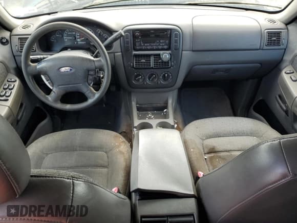 ✅ 2002 Ford Explorer XLS • VIN: 1FMZU62K72ZC72438 • Lot: 54696755. Listed on Copart with 307,775 mi. Free auction sales archive from the USA and detailed vehicle history report at DreamBid. Image 8.