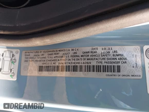 ✅ 2012 Volkswagen Beetle 2.5L • VIN: 3VWJX7AT0CM614269 • Lot: 43772516. Listed on IAAI with 129,147 mi. Free auction sales archive from the USA and detailed vehicle history report at DreamBid. Image 9.