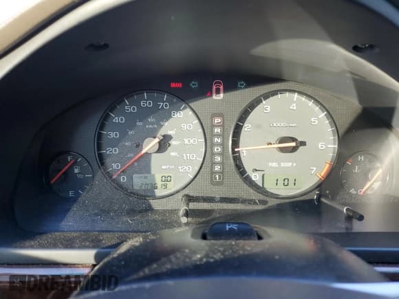 ✅ 2001 Subaru Legacy Outback VDC • VIN: 4S3BH896517651821 • Lot: 79705664. Listed on Copart with 203,619 mi. Free auction sales archive from the USA and detailed vehicle history report at DreamBid. Image 9.