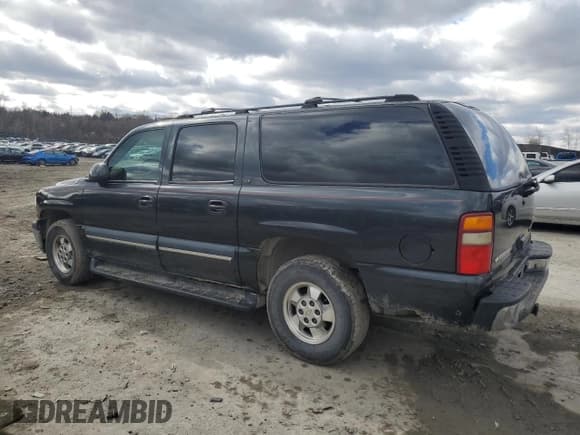 ✅ 2003 Chevrolet Suburban LT • VIN: 3GNFK16Z53G255685 • Lot: 89187135. Listed on Copart with 215,611 mi. Free auction sales archive from the USA and detailed vehicle history report at DreamBid. Image 2.