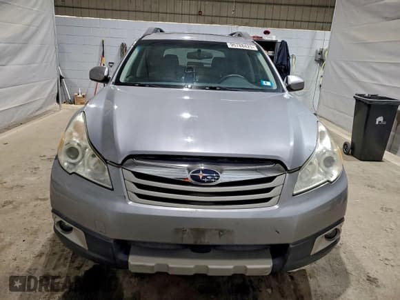 ✅ 2010 Subaru Outback Limited Power Moon • VIN: 4S4BRBKC3A3350302 • Lot: 95788425. Listed on Copart with 161,399 mi. Free auction sales archive from the USA and detailed vehicle history report at DreamBid. Image 5.