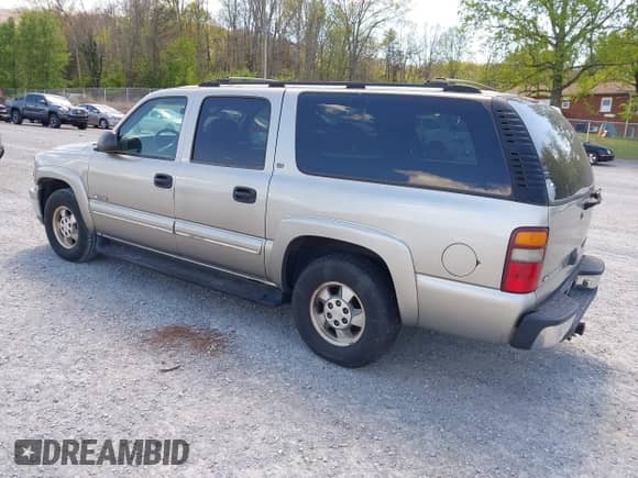 2000 Chevrolet Suburban LT с VIN 3GNFK16T0YG114431, выставлен на аукционе IAAI как лот 42059206 с пробегом 266 582 миль миль и . История ставок и продаж доступна на DreamBid. Изображение 3.