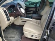 ✅ 2018 Ram 2500 Laramie • VIN: 3C6UR5FL6JG365292 • Lot: 62952235. Wystawiony na Copart z przebiegiem 141 176 mil. Bezpłatny archiwum sprzedaży aukcyjnych z USA i szczegółowy raport historii pojazdu na DreamBid. Zdjęcie 7.