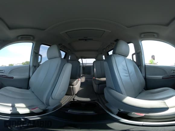 ✅ 2012 Toyota Sienna XLE AAS • VIN: 5TDYK3DC4CS236655 • Lot: 42957972. Listed on IAAI with 124,420 mi. Free auction sales archive from the USA and detailed vehicle history report at DreamBid. Image 19.