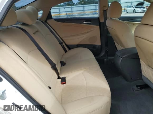 ✅ 2014 Hyundai Sonata GLS • VIN: 5NPEB4AC2EH906158 • Lot: 70902574. Listed on Copart with 62,413 mi. Free auction sales archive from the USA and detailed vehicle history report at DreamBid. Image 10.