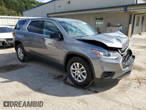 ✅ 2018 Chevrolet Traverse LS • VIN: 1GNEVFKW8JJ259706 • Lot: 72405544. Wystawiony na Copart z przebiegiem 93 292 mil. Bezpłatny archiwum sprzedaży aukcyjnych z USA i szczegółowy raport historii pojazdu na DreamBid. Zdjęcie 4.