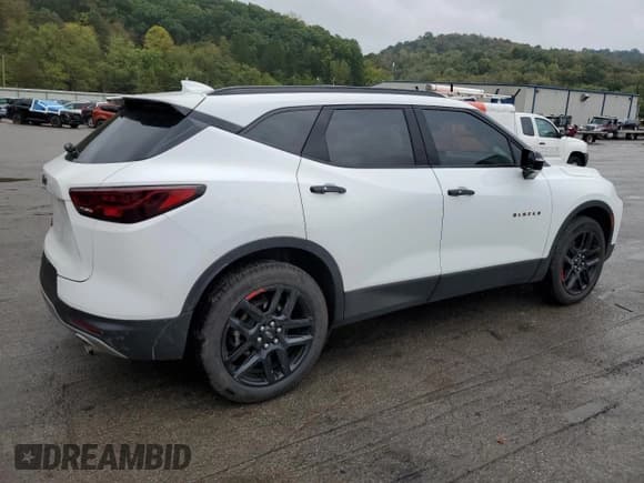 ✅ 2023 Chevrolet Blazer LT • VIN: 3GNKBDR4XPS170201 • Lot: 81437835. Listed on Copart with 31,062 mi. Free auction sales archive from the USA and detailed vehicle history report at DreamBid. Image 3.