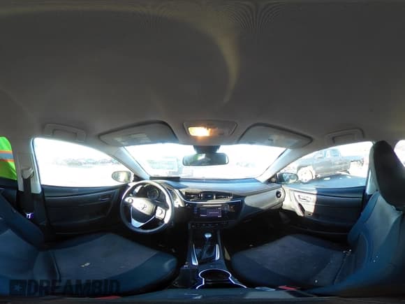 ✅ 2018 Toyota Corolla LE • VIN: 2T1BURHE7JC103330 • Lot: 43637387. Listed on IAAI with 59,696 mi. Free auction sales archive from the USA and detailed vehicle history report at DreamBid. Image 18.