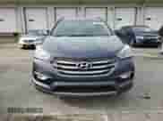 2017 Hyundai Santa Fe 2.4L z VIN 5NMZUDLB3HH025020, wystawiony jako Copart lot #84997425 z przebiegiem 139 041 mil mil oraz Szkoda całkowita • Salvage title. Historia ofert i sprzedaży dostępna na DreamBid. Obrazek 5.