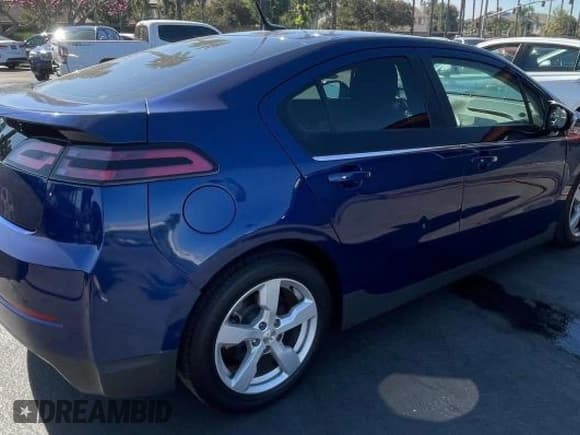 ✅ 2013 Chevrolet Volt • VIN: 1G1RE6E48DU148766 • Lot: 78723664. Wystawiony na Copart z przebiegiem 205 322 mil. Bezpłatny archiwum sprzedaży aukcyjnych z USA i szczegółowy raport historii pojazdu na DreamBid. Zdjęcie 4.