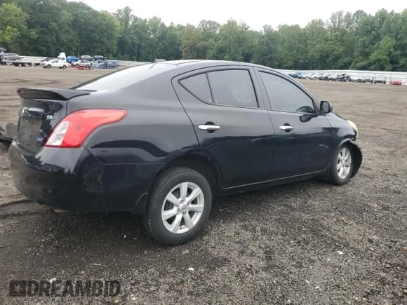 ✅ 2013 Nissan Versa SL • VIN: 3N1CN7AP7DL820266 • Лот: 69510735. Опубликован ранее на Copart с пробегом 143 316 миль. Бесплатный доступ к архиву аукционных продаж из США и подробный отчёт об истории автомобиля на DreamBid. Изображение 3.