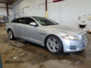 ✅ 2012 Jaguar XJ XJL • VIN: SAJWA2GBXCLV23220 • Lot: 67851025. Wystawiony na Copart z przebiegiem 132 512 mil. Bezpłatny archiwum sprzedaży aukcyjnych z USA i szczegółowy raport historii pojazdu na DreamBid. Zdjęcie 4.