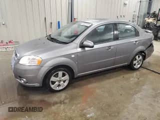 2008 Chevrolet Aveo LT z VIN KL1TG56638B008960, wystawiony jako Copart lot #45227275 z przebiegiem 125 842 mil mil oraz Czysty tytuł • Clean title. Historia ofert i sprzedaży dostępna na DreamBid. Obrazek 1.