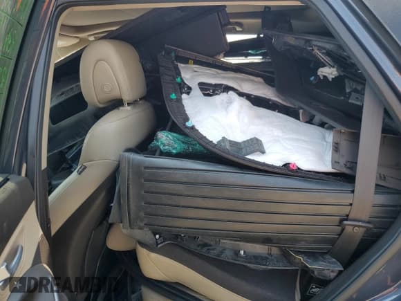 ✅ 2017 Hyundai Santa Fe 2.4L • VIN: 5XYZUDLB5HG448868 • Лот: 64958804. Опубликован ранее на Copart с пробегом 103 076 миль. Бесплатный доступ к архиву аукционных продаж из США и подробный отчёт об истории автомобиля на DreamBid. Изображение 10.