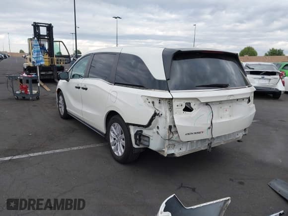 ✅ 2018 Honda Odyssey LX • VIN: 5FNRL6H2XJB048082 • Lot: 43400642. Wystawiony na IAAI z przebiegiem 95 714 mil. Bezpłatny archiwum sprzedaży aukcyjnych z USA i szczegółowy raport historii pojazdu na DreamBid. Zdjęcie 3.