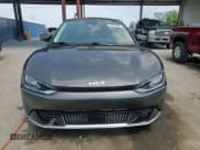 ✅ 2022 Kia EV6 Wind • VIN: KNDC34LA6N5060116 • Лот: 53617885. Опубликован ранее на Copart с пробегом 35 069 миль. Бесплатный доступ к архиву аукционных продаж из США и подробный отчёт об истории автомобиля на DreamBid. Изображение 15.