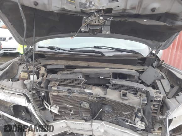 ✅ 2015 Nissan Pathfinder S • VIN: 5N1AR2MN3FC702800 • Lot: 42753958. Listed on IAAI with 141,571 mi. Free auction sales archive from the USA and detailed vehicle history report at DreamBid. Image 10.