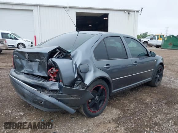 ✅ 2004 Volkswagen Jetta GLS • VIN: 3VWSK69M44M010199 • Lot: 42585096. Listed on IAAI with 134,083 mi. Free auction sales archive from the USA and detailed vehicle history report at DreamBid. Image 4.