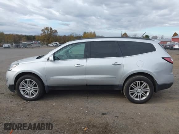 ✅ 2015 Chevrolet Traverse LT • VIN: 1GNKRGKD2FJ373770 • Lot: 43541956. Wystawiony na IAAI z przebiegiem 162 949 mil. Bezpłatny archiwum sprzedaży aukcyjnych z USA i szczegółowy raport historii pojazdu na DreamBid. Zdjęcie 14.