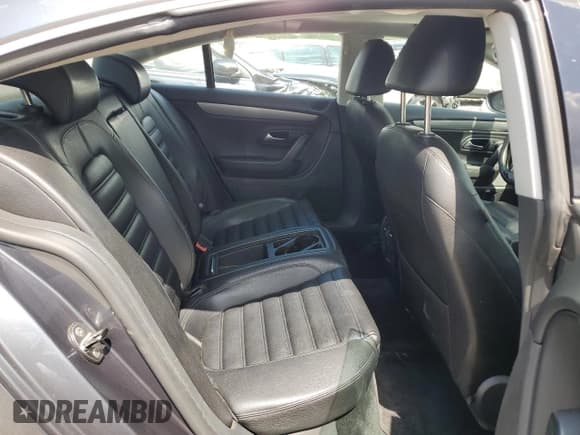 ✅ 2012 Volkswagen CC Sport • VIN: WVWNP7AN4CE519497 • Lot: 65948304. Wystawiony na Copart z przebiegiem 177 665 mil. Bezpłatny archiwum sprzedaży aukcyjnych z USA i szczegółowy raport historii pojazdu na DreamBid. Zdjęcie 10.