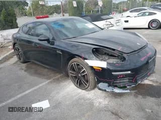 ✅ 2015 Porsche Panamera 4 • VIN: WP0AA2A75FL003203 • Lot: 41080482. Wystawiony na IAAI z przebiegiem 91 124 mil. Bezpłatny archiwum sprzedaży aukcyjnych z USA i szczegółowy raport historii pojazdu na DreamBid. Zdjęcie 1.