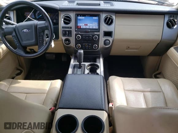 ✅ 2017 Ford Expedition Max XLT • VIN: 1FMJK1HT5HEA51362 • Lot: 70029875. Wystawiony na Copart z przebiegiem 147 759 mil. Bezpłatny archiwum sprzedaży aukcyjnych z USA i szczegółowy raport historii pojazdu na DreamBid. Zdjęcie 8.