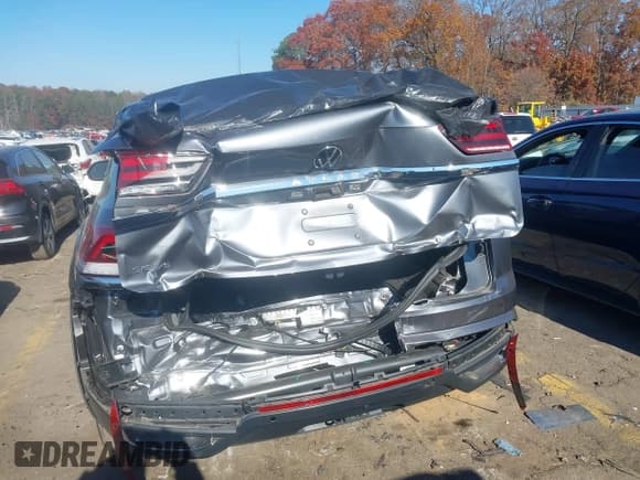 ✅ 2022 Volkswagen Atlas SE • VIN: 1V2JE2CA6NC208457 • Lot: 40999391. Wystawiony na IAAI z przebiegiem 40 409 mil. Bezpłatny archiwum sprzedaży aukcyjnych z USA i szczegółowy raport historii pojazdu na DreamBid. Zdjęcie 6.