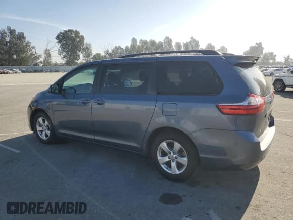 ✅ 2017 Toyota Sienna LE • VIN: 5TDKZ3DC9HS808246 • Lot: 91125395. Listed on Copart with 92,933 mi. Free auction sales archive from the USA and detailed vehicle history report at DreamBid. Image 2.