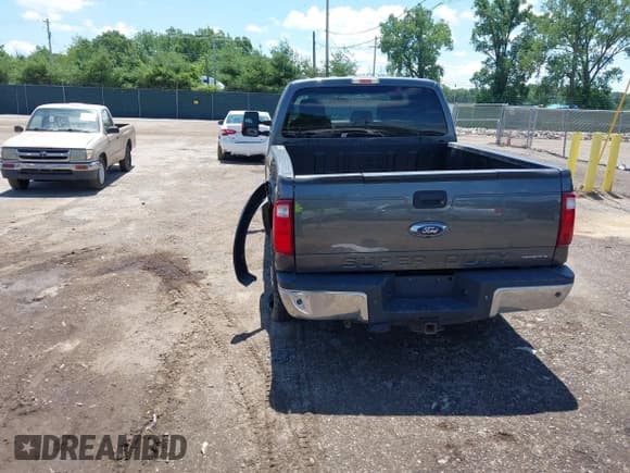 ✅ 2016 Ford F-250 Lariat • VIN: 1FT7W2B67GEC91880 • Lot: 42614383. Listed on IAAI with 248,879 mi. Free auction sales archive from the USA and detailed vehicle history report at DreamBid. Image 3.