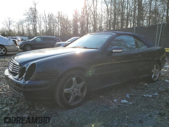 ✅ 2003 Mercedes-Benz CLK 430 • VIN: WDBLK70G53T133626 • Лот: 44135555. Опубликован ранее на Copart с пробегом 80 406 миль. Бесплатный доступ к архиву аукционных продаж из США и подробный отчёт об истории автомобиля на DreamBid. Изображение 1.