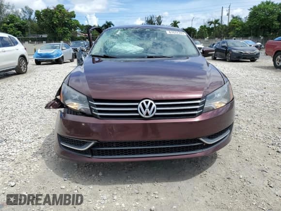 ✅ 2013 Volkswagen Passat S • VIN: 1VWAH7A33DC146781 • Лот: 81672305. Опубликован ранее на Copart с пробегом 139 475 миль. Бесплатный доступ к архиву аукционных продаж из США и подробный отчёт об истории автомобиля на DreamBid. Изображение 5.