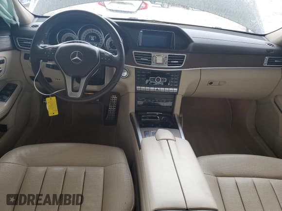 ✅ 2015 Mercedes-Benz E 400 • VIN: WDDHF6FB9FB145246 • Лот: 46570243. Опубликован ранее на Copart с пробегом 75 756 миль. Бесплатный доступ к архиву аукционных продаж из США и подробный отчёт об истории автомобиля на DreamBid. Изображение 8.