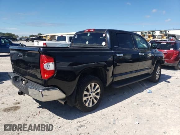 ✅ 2015 Toyota Tundra Limited • VIN: 5TFHW5F12FX417201 • Лот: 84732895. Опубликован ранее на Copart с пробегом 93 338 миль. Бесплатный доступ к архиву аукционных продаж из США и подробный отчёт об истории автомобиля на DreamBid. Изображение 3.