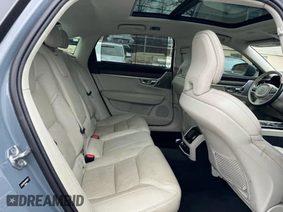 ✅ 2021 Volvo S90 Inscription • VIN: LVYA22ML6MP196577 • Lot: 45807534. Wystawiony na Copart z przebiegiem 52 763 mil. Bezpłatny archiwum sprzedaży aukcyjnych z USA i szczegółowy raport historii pojazdu na DreamBid. Zdjęcie 8.