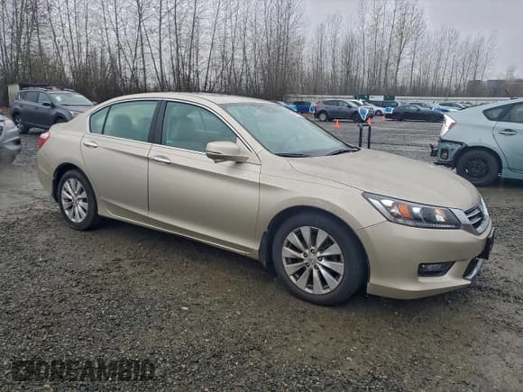 ✅ 2014 Honda Accord EX-L • VIN: 1HGCR2F82EA236096 • Лот: 94504345. Опубликован ранее на Copart с пробегом 68 539 миль. Бесплатный доступ к архиву аукционных продаж из США и подробный отчёт об истории автомобиля на DreamBid. Изображение 4.