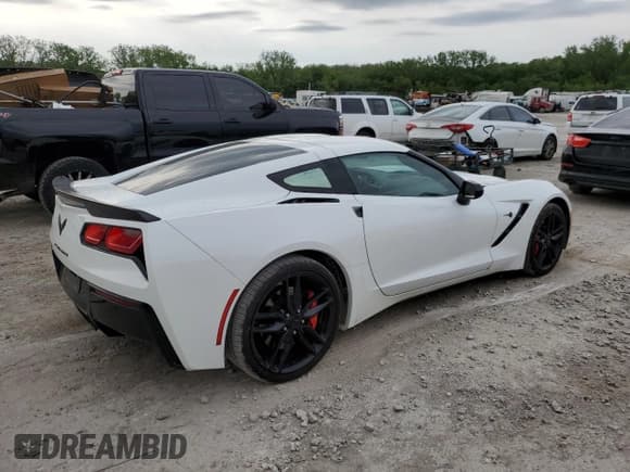 ✅ 2016 Chevrolet Corvette Z51 2LT • VIN: 1G1YK2D73G5106965 • Lot: 55462435. Listed on Copart with 121,880 mi. Free auction sales archive from the USA and detailed vehicle history report at DreamBid. Image 3.