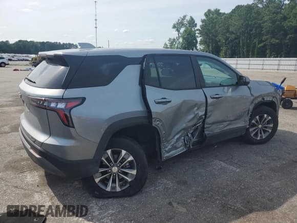 ✅ 2025 Chevrolet Equinox FWD LT • VIN: 3GNAXHEGXSL102987 • Lot: 70040305. Wystawiony na Copart z przebiegiem 17 526 mil. Bezpłatny archiwum sprzedaży aukcyjnych z USA i szczegółowy raport historii pojazdu na DreamBid. Zdjęcie 3.