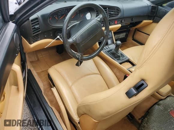 ✅ 1995 Porsche 968 • VIN: WP0AA2969SS820153 • Lot: 75368114. Wystawiony na Copart z przebiegiem 208 058 mil. Bezpłatny archiwum sprzedaży aukcyjnych z USA i szczegółowy raport historii pojazdu na DreamBid. Zdjęcie 8.