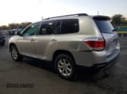 ✅ 2011 Toyota Highlander SE • VIN: 5TDBK3EH0BS069029 • Lot: 86654315. Listed on Copart with 95,296 mi. Free auction sales archive from the USA and detailed vehicle history report at DreamBid. Image 2.