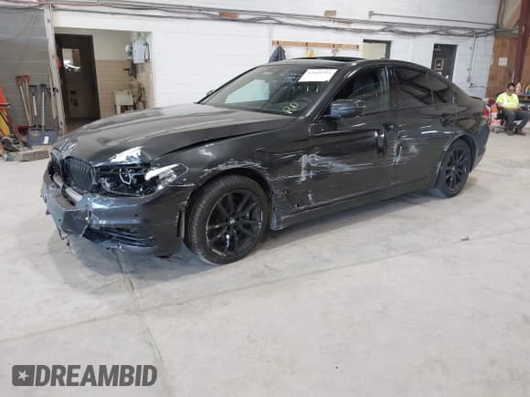 ✅ 2018 BMW 5 Series 530i xDrive • VIN: WBAJA7C50JWA72185 • Lot: 42404293. Listed on IAAI with 56,157 mi. Free auction sales archive from the USA and detailed vehicle history report at DreamBid. Image 17.
