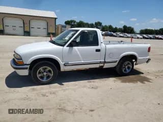 ✅ 2003 Chevrolet S-10 LS • VIN: 1GCCS14H638183617 • Лот: 63517945. Опубликован ранее на Copart с пробегом 178 611 миль. Бесплатный доступ к архиву аукционных продаж из США и подробный отчёт об истории автомобиля на DreamBid. Изображение 1.