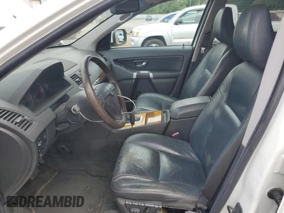 ✅ 2007 Volvo XC90 I6 • VIN: YV4CN982771394591 • Лот: 57959535. Опубликован ранее на Copart с пробегом 332 618 миль. Бесплатный доступ к архиву аукционных продаж из США и подробный отчёт об истории автомобиля на DreamBid. Изображение 7.