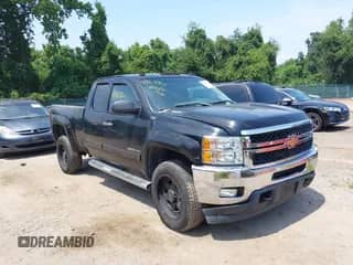 2011 Chevrolet Silverado 2500HD LT z VIN 1GC2KXC87BZ413562, wystawiony jako IAAI lot #42867765 z przebiegiem 350 000 mil mil oraz . Historia ofert i sprzedaży dostępna na DreamBid. Obrazek 1.